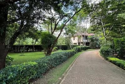 4 Bed House with En Suite in Karen - 3