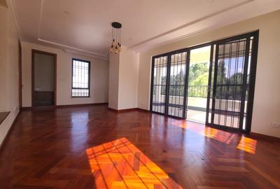 6 Bed Townhouse with En Suite in Loresho