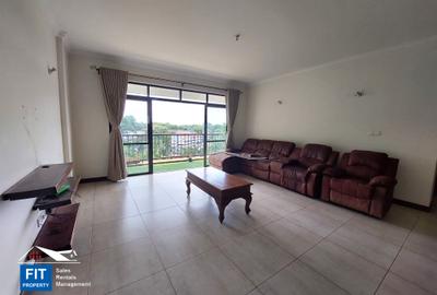 3 Bed Apartment with En Suite at City Park