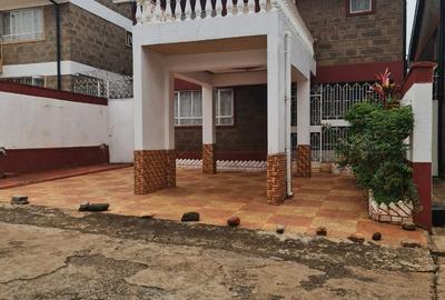 5 Bed Townhouse with Staff Quarters in Brookside