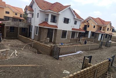 4 Bed Townhouse with En Suite in Ongata Rongai - 2