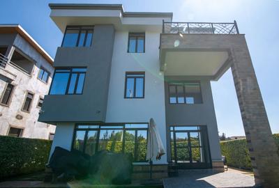 4 Bed Villa with En Suite in Kiambu Road