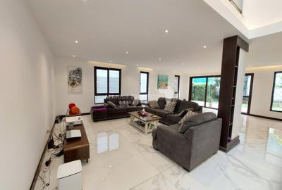 4 Bed Villa with En Suite in Kitisuru