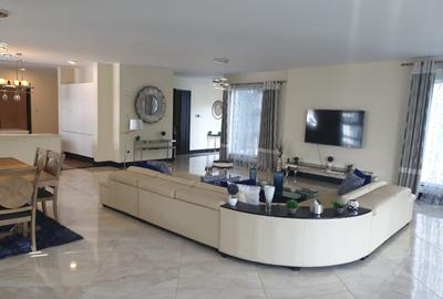 Furnished 4 Bed Apartment with En Suite in Spring Valley