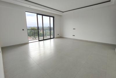 3 Bed Apartment with En Suite at Brookside Drive - 4