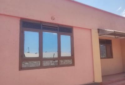 3 Bed House with En Suite at Near Noonkopir Plaza - 3