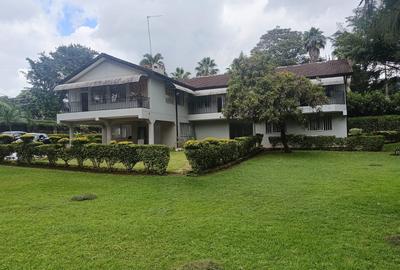5 Bed House with En Suite at Nyari - 4