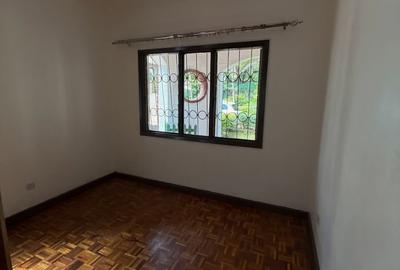 4 Bed Townhouse with En Suite in Lavington - 3