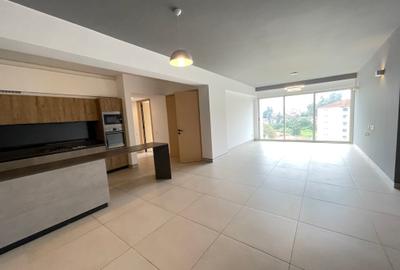 3 Bed Apartment with En Suite in Kilimani