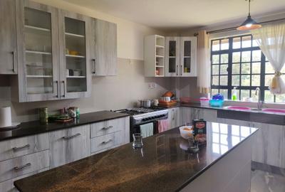 6 Bed House with En Suite in Runda - 4