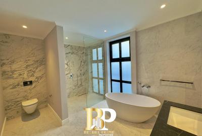 Serviced 3 Bed Apartment with En Suite in Runda - 4