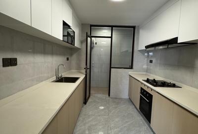 2 Bed Apartment with En Suite at Riverside Drive - 3