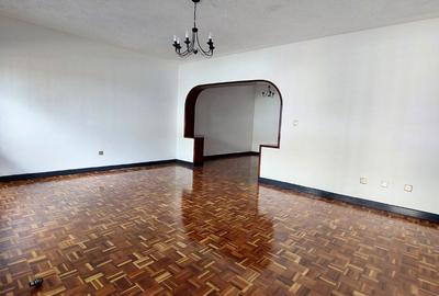 4 Bed Townhouse with En Suite at Brookside Drive
