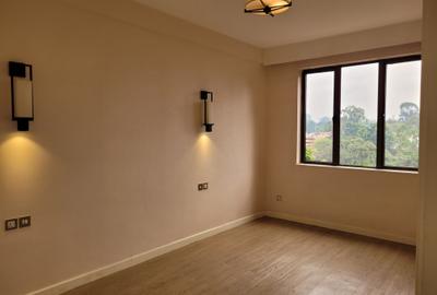 1 Bed Apartment with Swimming Pool in Riverside