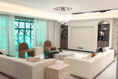 3 Bed Apartment with En Suite at Othaya Road