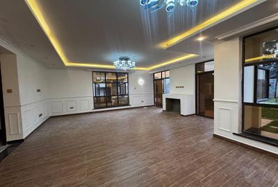 5 Bed Townhouse with En Suite in Karen - 2