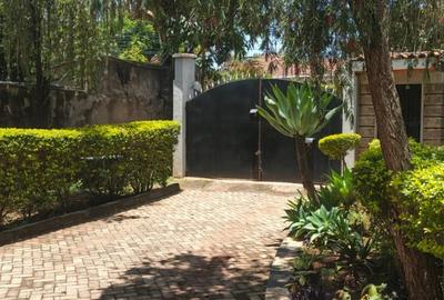 5 Bed House with En Suite in Karen - 4