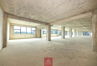 4,000 ft² Office with Service Charge Included at Riverside Drive - 4