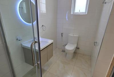 Studio Apartment with En Suite in Westlands Area - 4