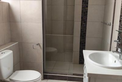 4 Bed Apartment with En Suite in Westlands Area - 2