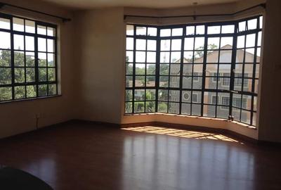 3 Bed Apartment with En Suite in Kileleshwa