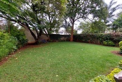 5 Bed Townhouse with En Suite at Lavington Green - 4