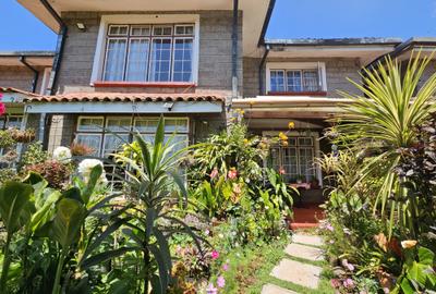4 Bed Townhouse with En Suite at Lavington