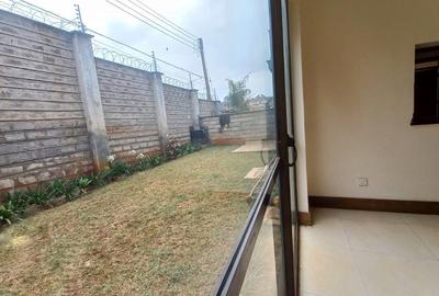 4 Bed Townhouse with En Suite at Broo - 2