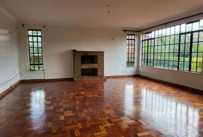 4 Bed Townhouse with En Suite in Runda - 3