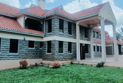 6 Bed Townhouse with En Suite in Kitisuru