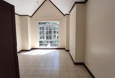 4 Bed Townhouse with En Suite at Langata