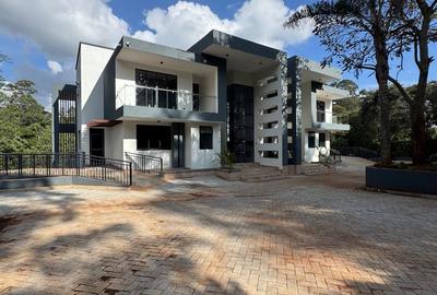 4 Bed Townhouse with En Suite in Karen