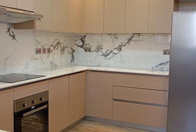 2 Bed Apartment with En Suite at Off Brookside Drive - 4