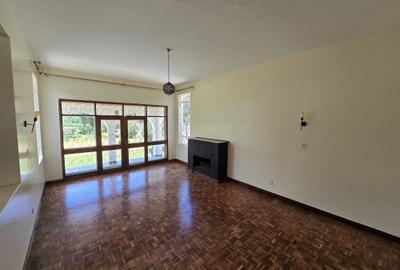 4 Bed House with En Suite in Runda - 4