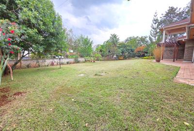 5 Bed House with En Suite in Runda - 2