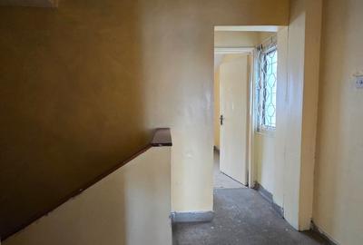 4 Bed House in Buruburu - 4