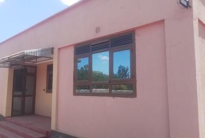 3 Bed House with En Suite at Near Noonkopir Plaza