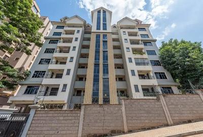 3 Bed Apartment with En Suite in Parklands