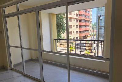 4 Bed Apartment with En Suite at 4Th Parklands - 4