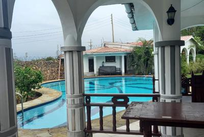 5 Bed House with En Suite in Shanzu