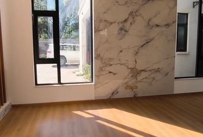 5 Bed Villa with En Suite in Lavington - 4