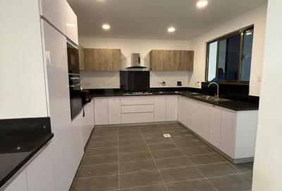 4 Bed Apartment with En Suite in Kileleshwa - 3