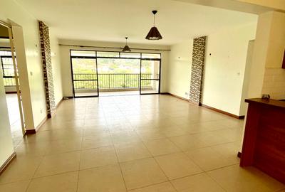 Serviced 4 Bed Apartment with En Suite in Kileleshwa