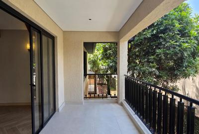 6 Bed Townhouse with En Suite in Lavington - 4