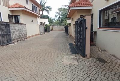 5 Bed Townhouse with Staff Quarters in Lavington - 2