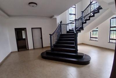 4 Bed Townhouse with En Suite in Karen