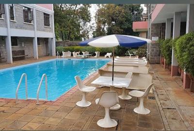 Serviced 1 Bed Apartment with En Suite at Lavington