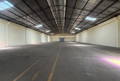 20,600 ft² Warehouse with Parking at Mengo Road - 2
