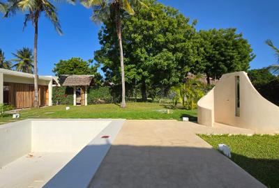 3 Bed Villa with En Suite in Watamu - 4