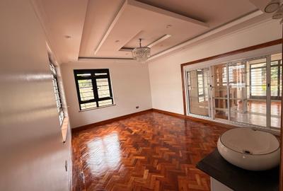 5 Bed House with En Suite at Evergreene - 3